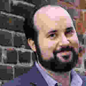 B. Gullett, Social Media Expert