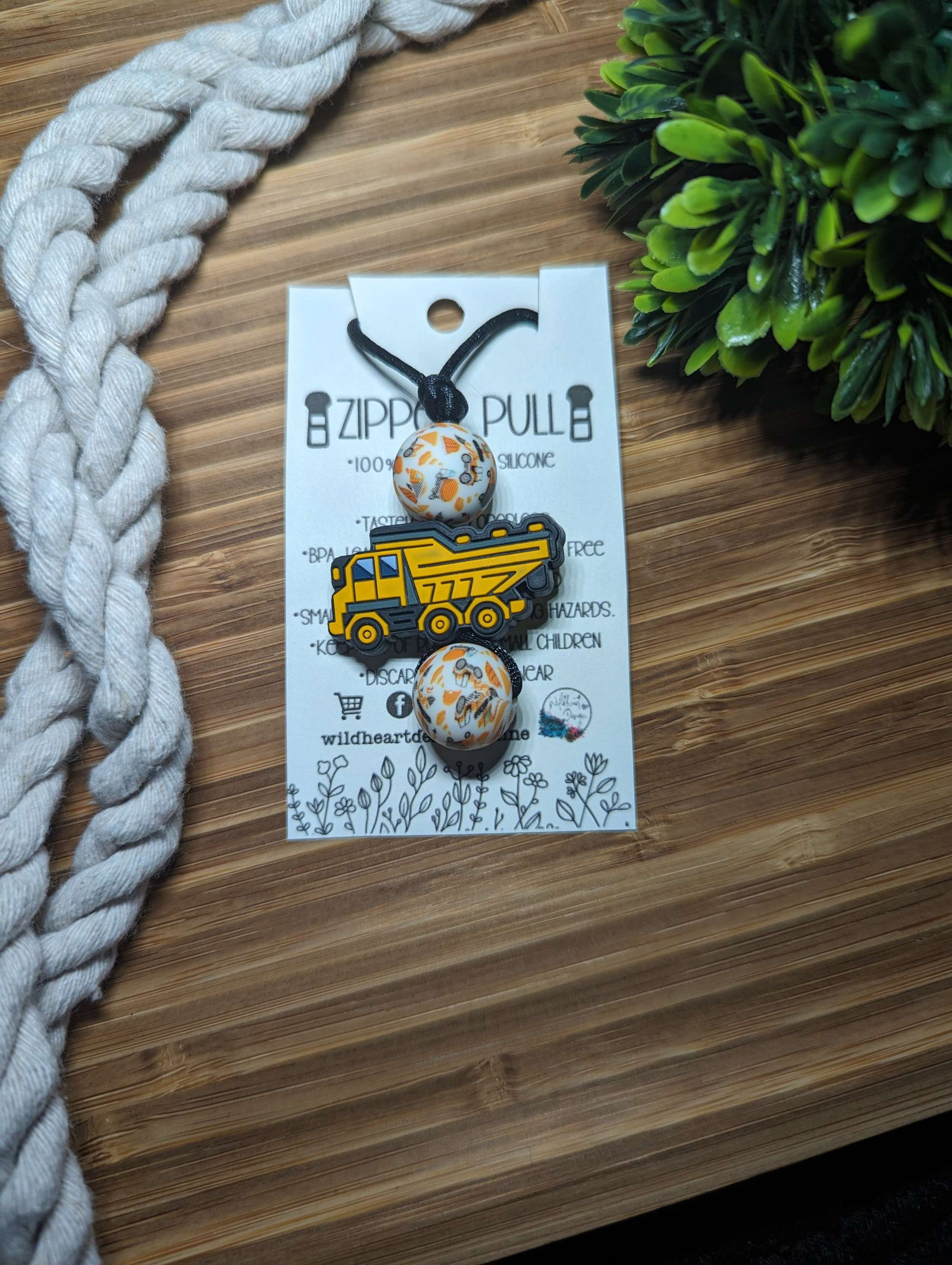 Dump Truck Zipper Pull