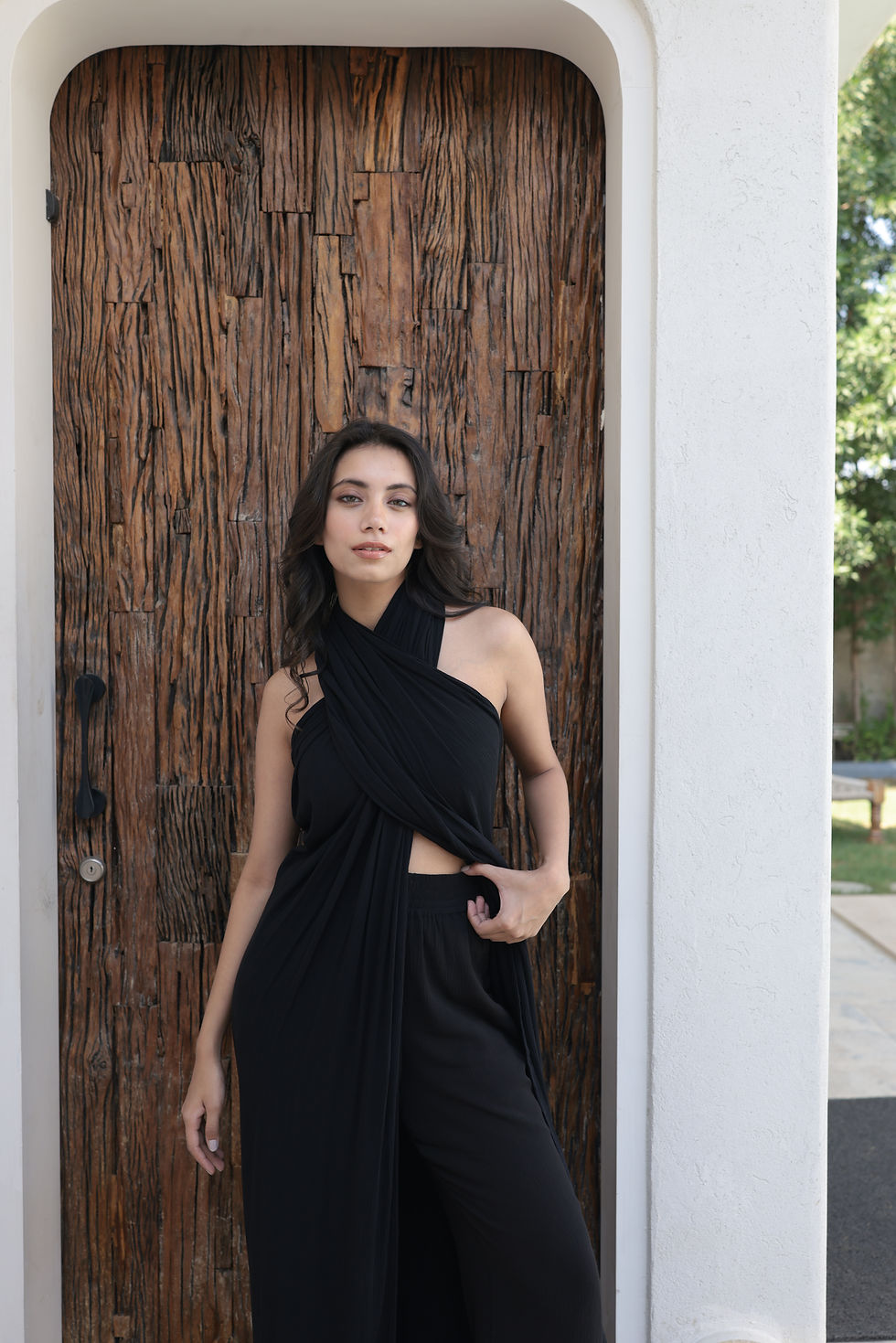 Thumbnail:   The Daughter Of Poseidon ( back covered ) : Black