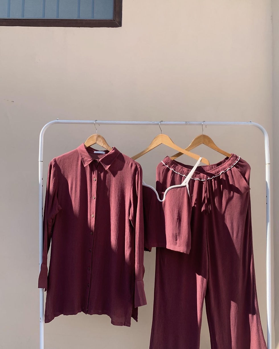 The Titan : Hickory Brown