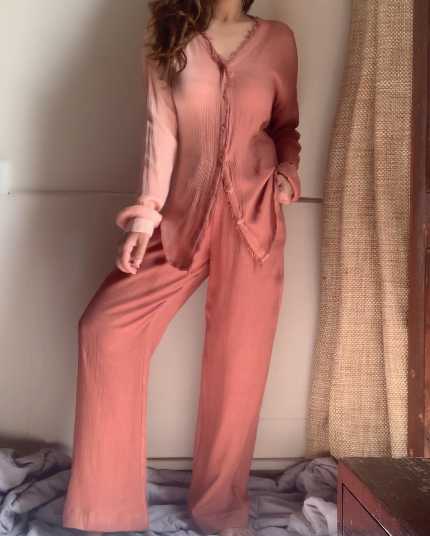 The Wavelet Set : Peach And Brown