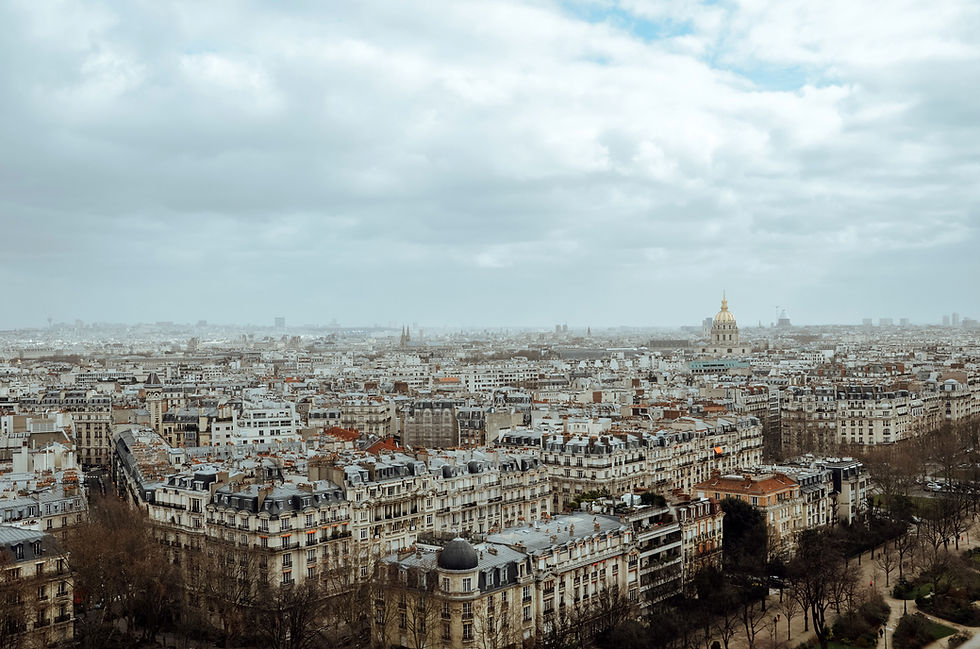 Paris ( Wikimedia Commons )