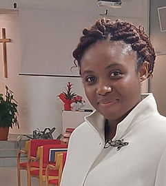 Rebecca_Junia_Award_portrait_crop.jpg