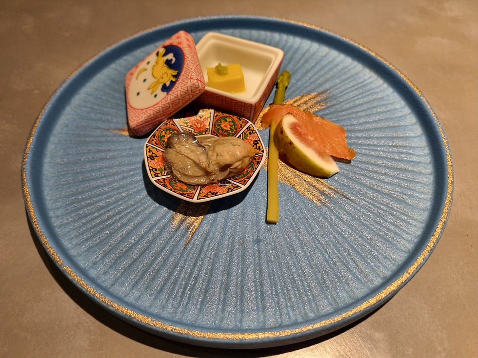 호치민 맛집 빈탄군 팜빗짠 거리 스시 오마카세 Sushi Zaku, Assorted Smoked Fishes Plate