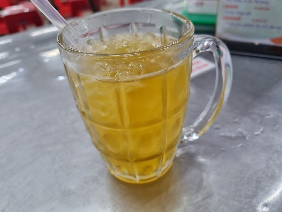 호치민 반미 맛집 1군 비텍스코 타워 Banh Mi Nhu Lan, Tra Da(냉차)