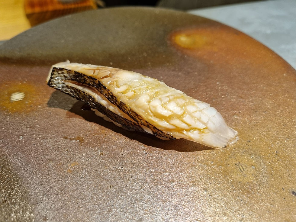 호치민 맛집 빈탄군 팜빗짠 거리 스시 오마카세 Sushi Zaku, 백옥돔 아부리