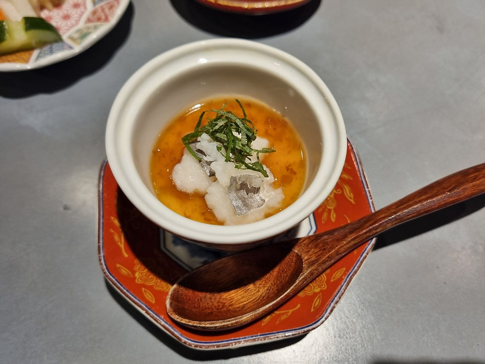 호치민 맛집 빈탄군 팜빗짠 거리 스시 오마카세 Sushi Zaku, Steamed-Egg Chawan Mushi