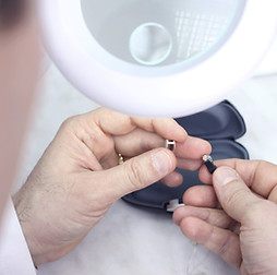 Manutenção de aparelhos auditivos Poços de Caldas Matão São Carlos.png