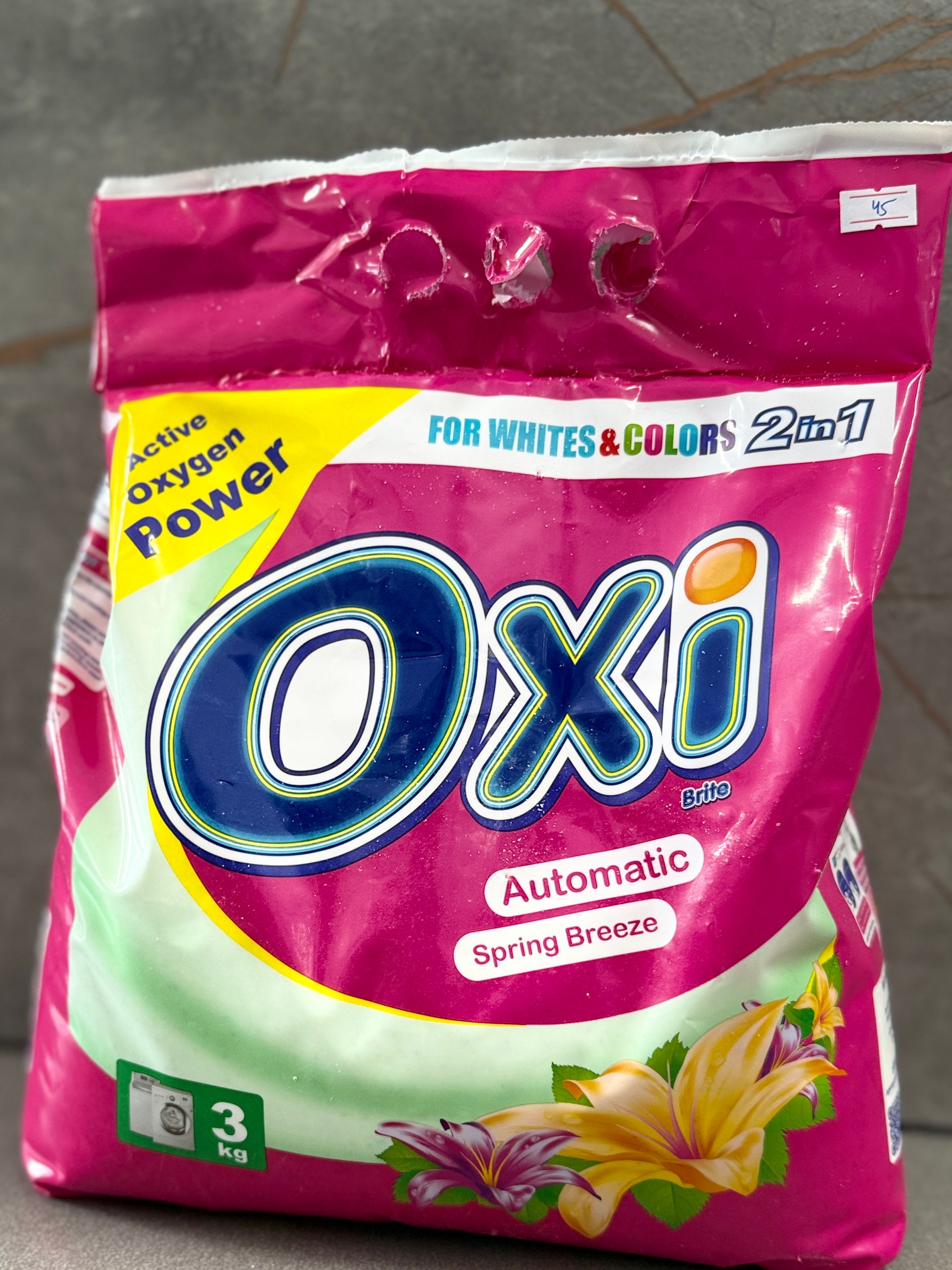 אבקת Oxi-לכביסה לבנה וצבעונית 