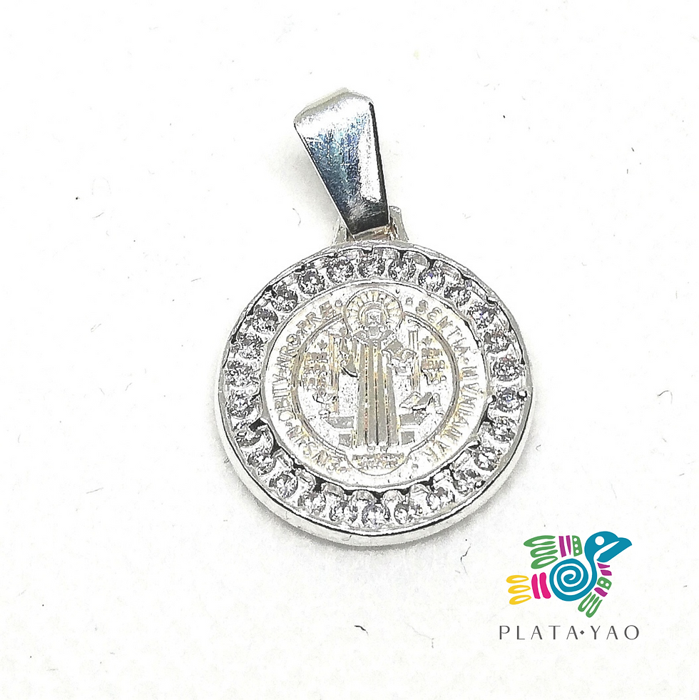 SAN BENITO PEQUEÑO ZIRCONIA