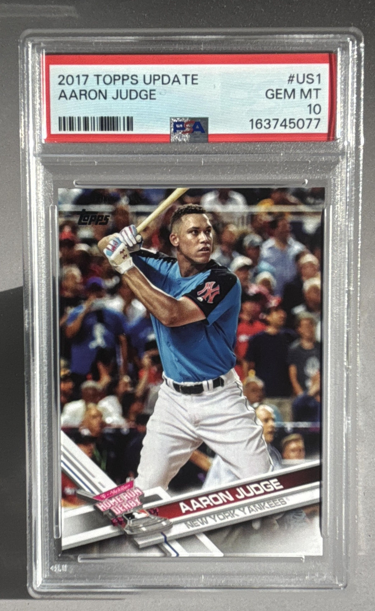 2017 Topps Update Aaron Judge #US1 RC Yankees PSA 10 - front