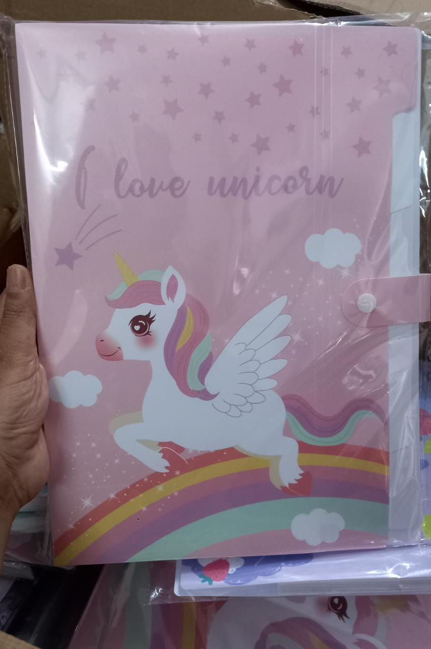 Thumbnail: Pink unicorn notebook: 'I love unicorn'
