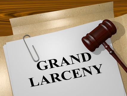 Sallisaw woman charged with larceny