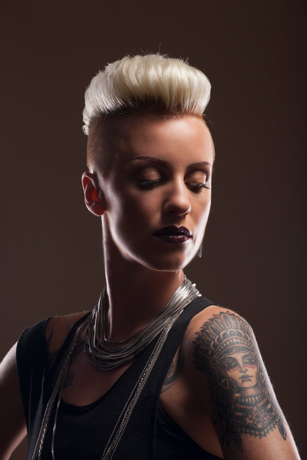 Kathryn Robbins, Makeup
