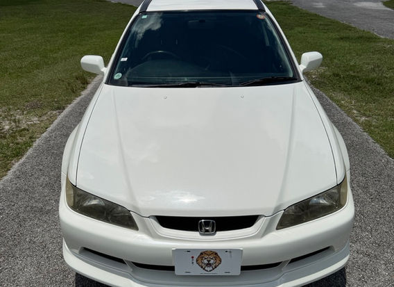 2000 Honda Accord Wagon 4WD front view white JDM wagon for sale