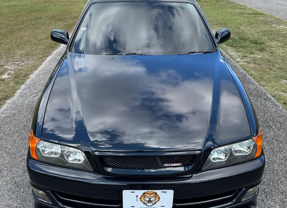 1999 Toyota Chaser Tourer V – Classic JDM sports sedan for sale.