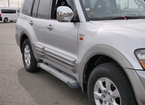 2000 Mitsubishi Pajero Long Super Exceed side profile body on frame SUV USA