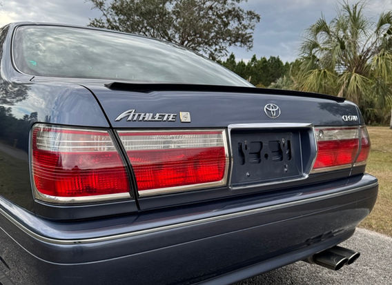 2000 Toyota Crown Athlete G rear view JDM sedan for sale USA 2JZ-FSE