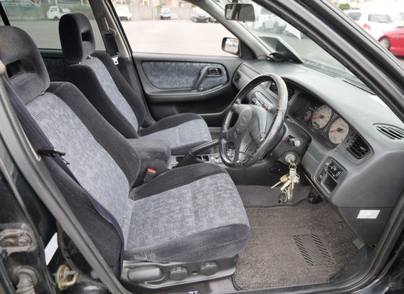 1998 Nissan Bluebird SSS-Z driver seat right hand drive interior
