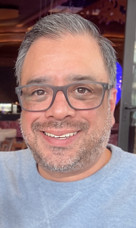 Headshot-.png