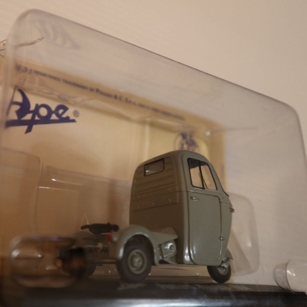 サムネイル： Vespa Piaggio Ape Pentaro Motrice 1964 Atlas 1:32