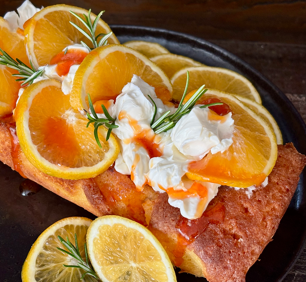 Aperol Spritz Cake mit Vanillefrosting und Aperol-Grand Marnier Topping