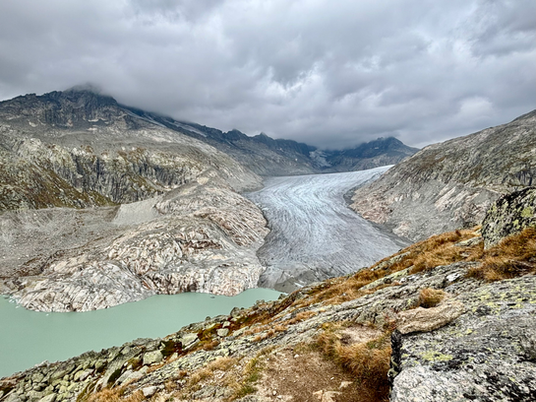 Zwischen Wind, Murmeltieren und Gletscherblick – meine Rundwanderung am Furkapass