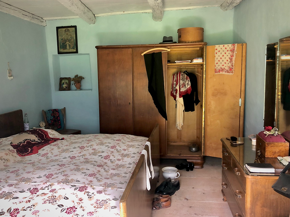 Das Schlafzimmer und ...
