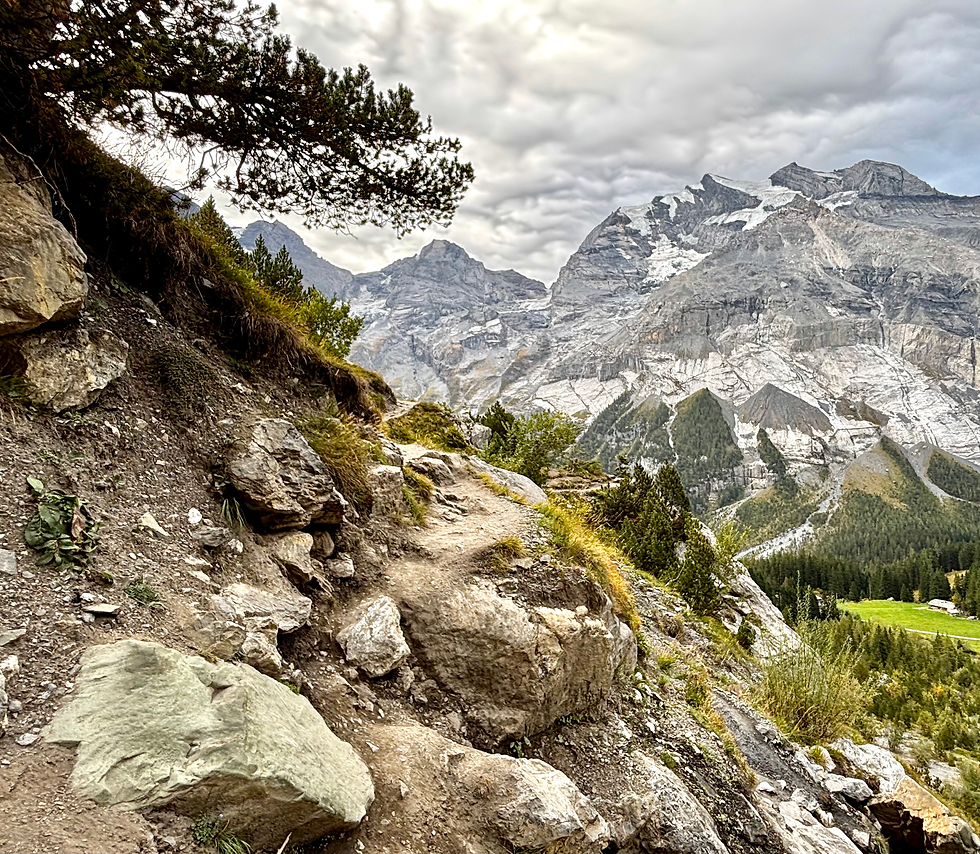 Die Wege wurden enger und abfallend...