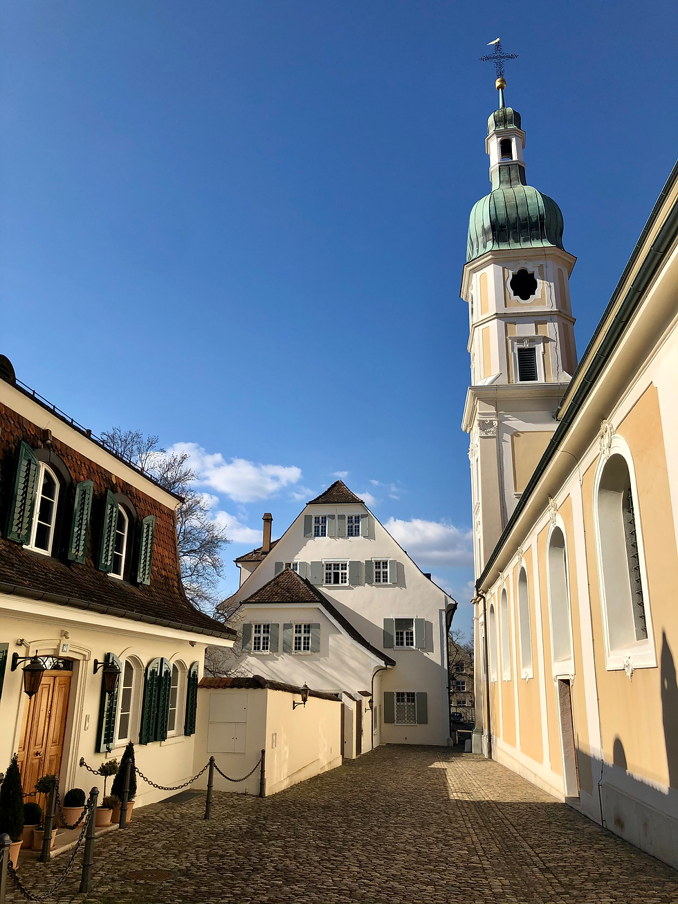 Malerische Gasse hinter dem Dom.