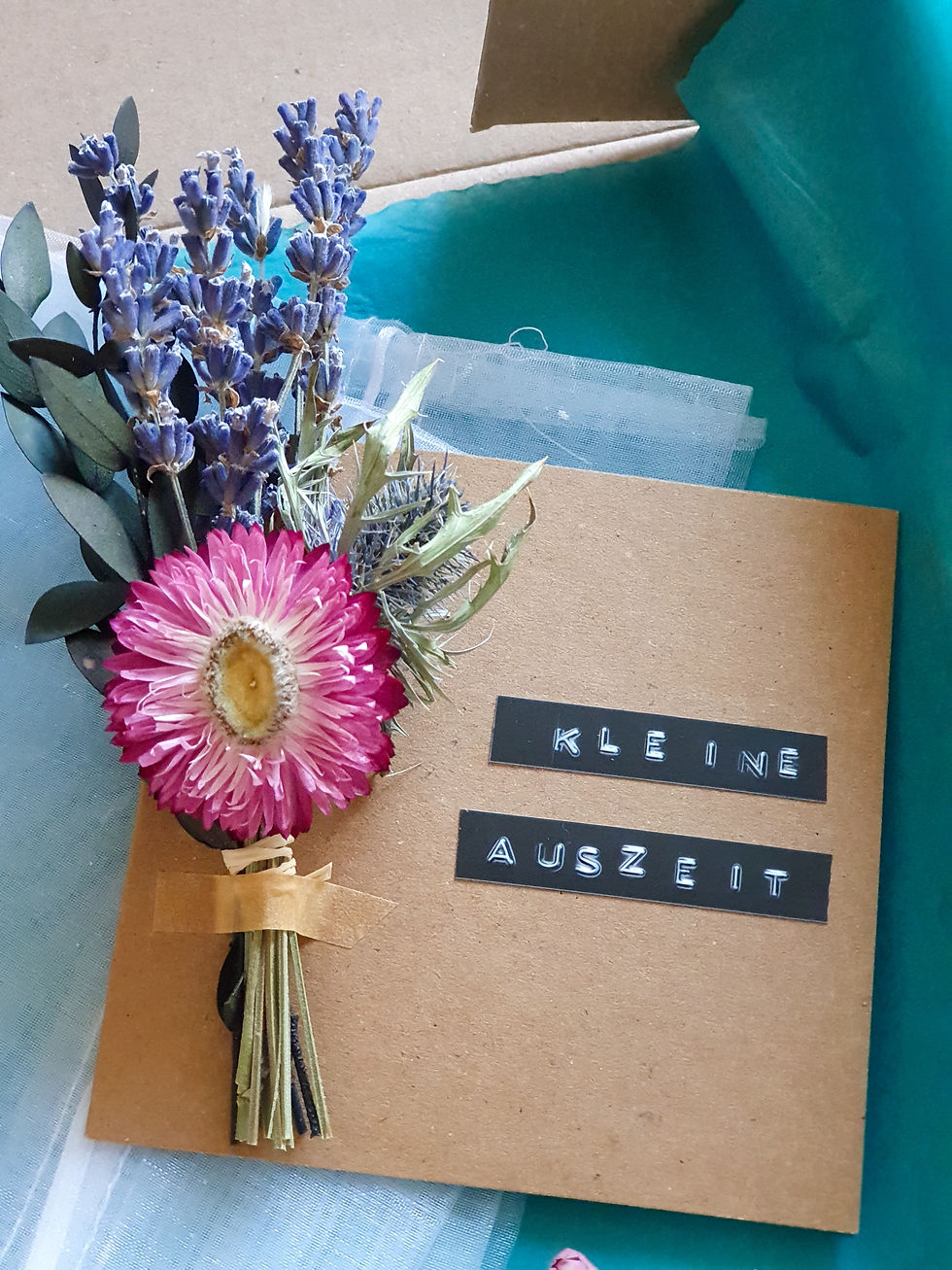 Miniaturbild: Wellness Geschenkset, Gästehandtuch, Naturseife, Grußkarte