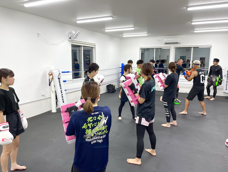 月曜日の各クラストレーニング風景