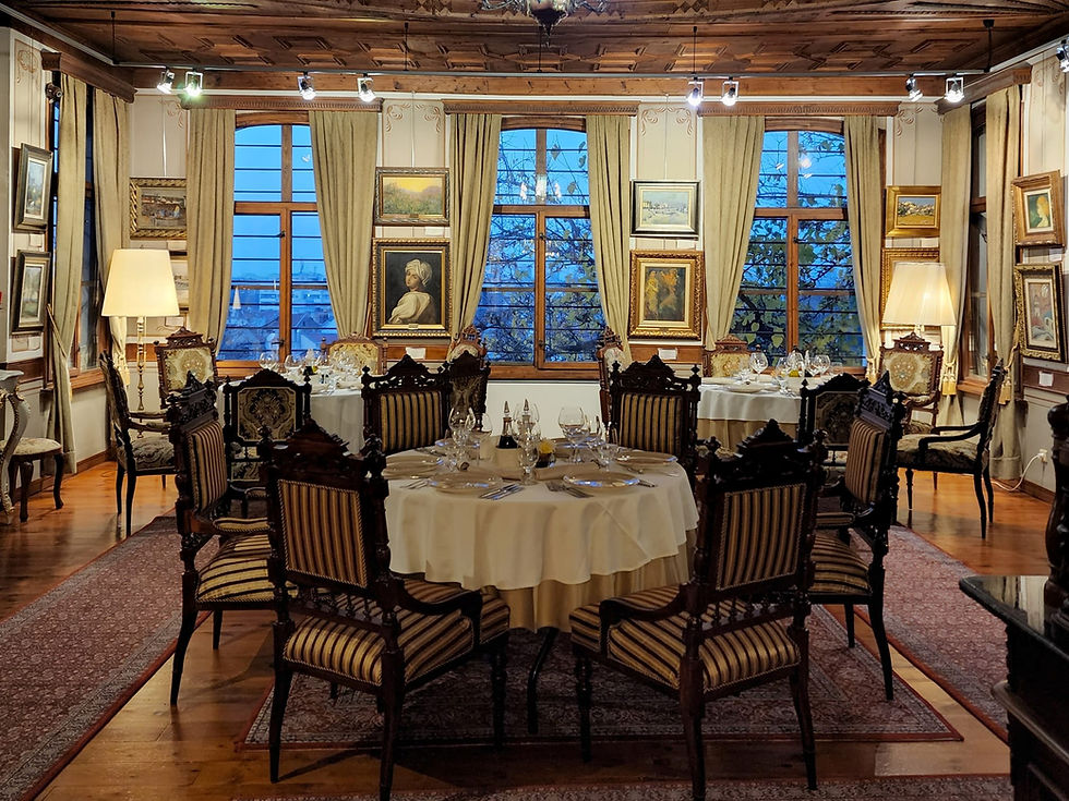 Празнична вечеря по случай 8-ми Март