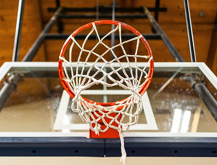 Baskeball hoop from below