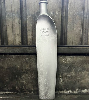 去LOGO_Crop Image.jpg