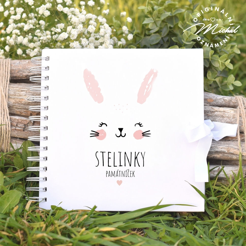 Památníček s králíčkem