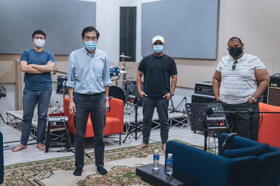 4 man standing wear mask