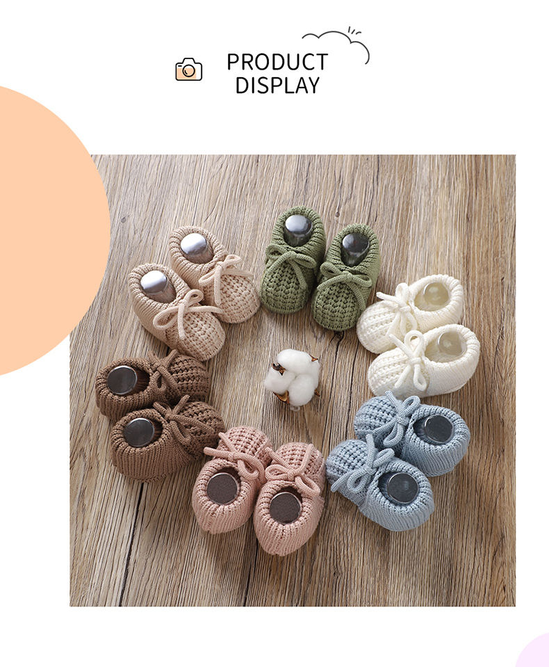 Thumbnail: LaceLove™ Knit Booties Beige