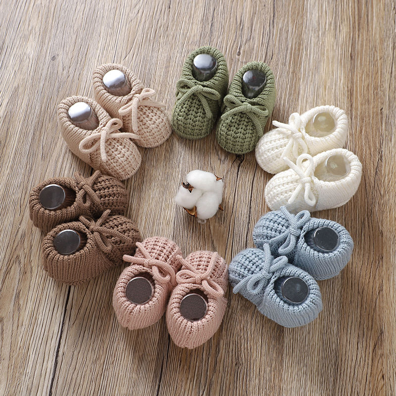 Thumbnail: LaceLove™ Knit Booties Beige