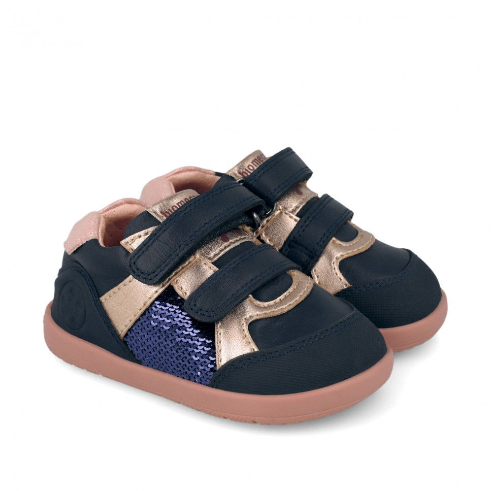 Biomecanics Girls Barefoot Casual Sneaker in Ocean with Gold