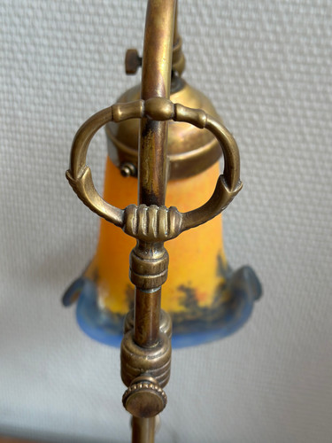 René Lalique France tulipe cytise signé R. Lalique Glass lamp 1926 René Lalique France tulipe cytise signé R. Lalique Glass lamp 1926