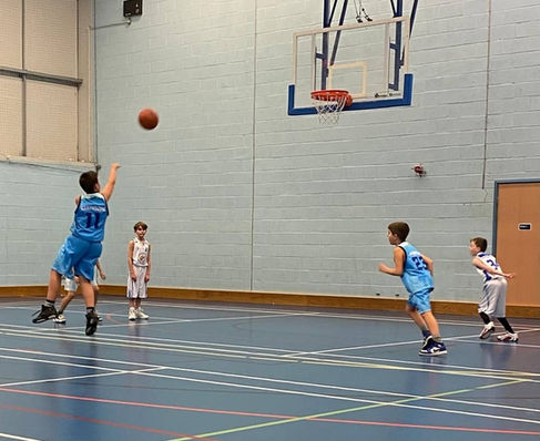 Free throw for U12s against Aylesbury Dux. 18th Jan 2026. 