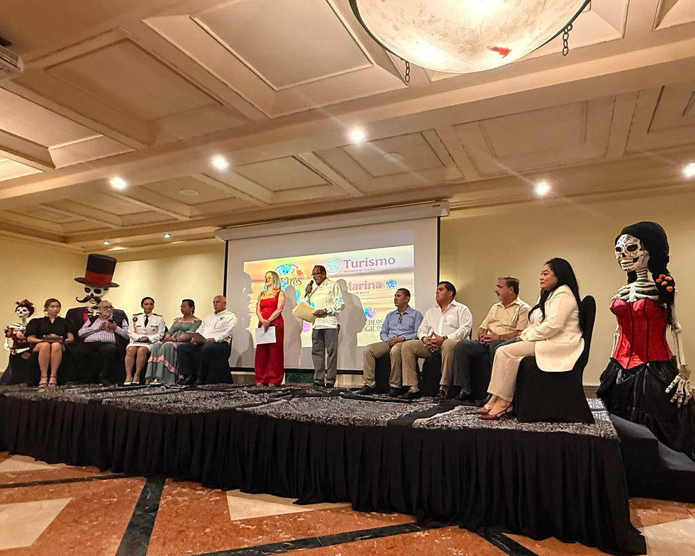 Foto: (Passpartout) Conversatorio en el Hotel Pueblo Bonito en Los Cabos, BCS