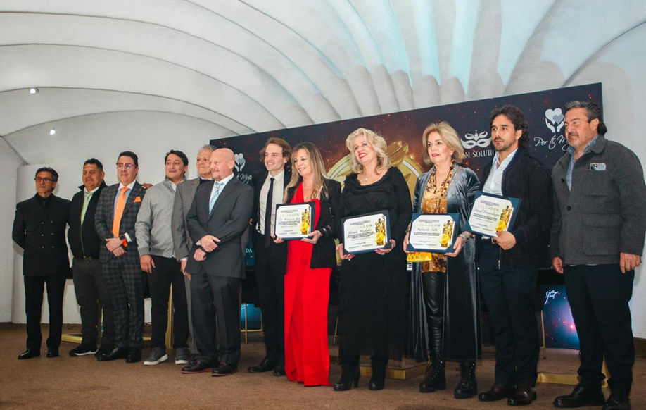 Cuando el arte se funde con el balón: nace una medalla que cuenta la historia de México rumbo a 2026