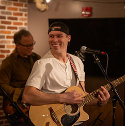 Tom_Balanda-Jan29-open_mic-9025.jpeg