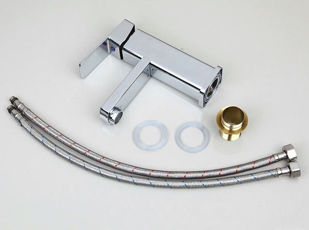 Miniatura: Torneira Monocomando Banheiro Quadrada Bica Baixa