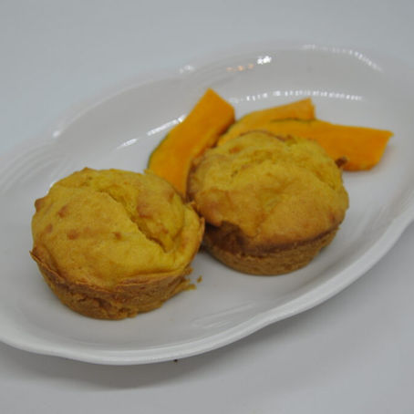 Savoury pumpkin and ricotta muffins