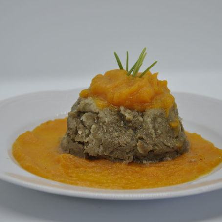 Lentil flan on pumpkin cream