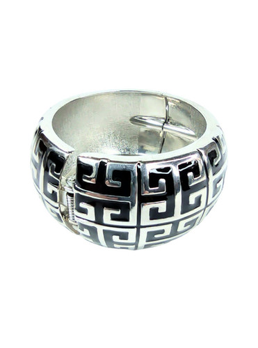 GIVENCHY 幾何学模様 バングル　t.t.さん専用 Vintage Metal Bracelet - Givenchy | Tamar Ziv