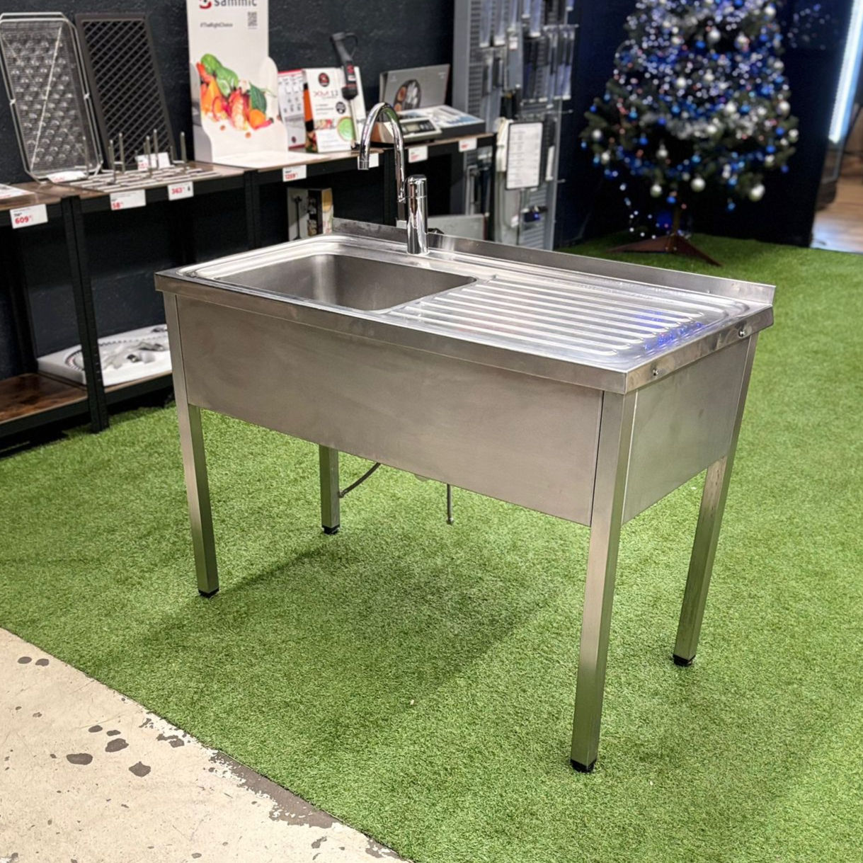 Plonge 1200 x 600 mm sur piétement avec mitigeur